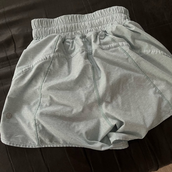 LULULEMON SHORTS - Picture 4 of 4